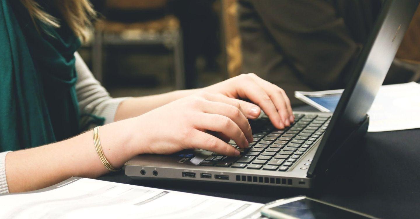 Featured image: The 25 Best Google Docs Hacks: Change the Way You Write