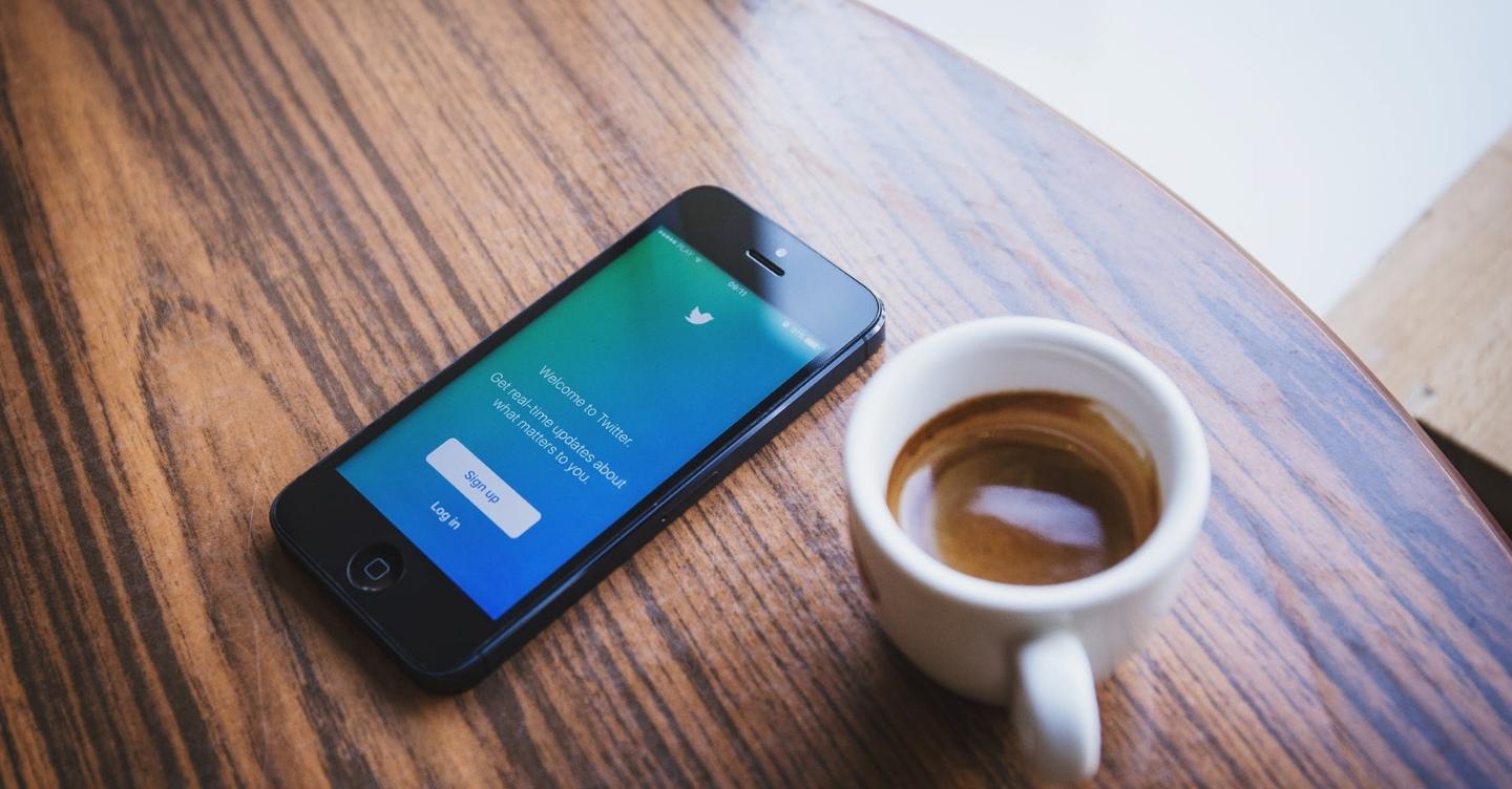 Featured image: How to Succeed with Social Selling on Twitter